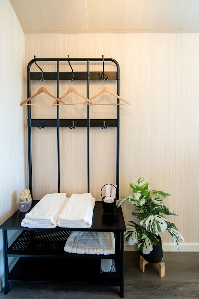 Deluxe (Breakfast Included, Dinner Not Included) - Photo 7