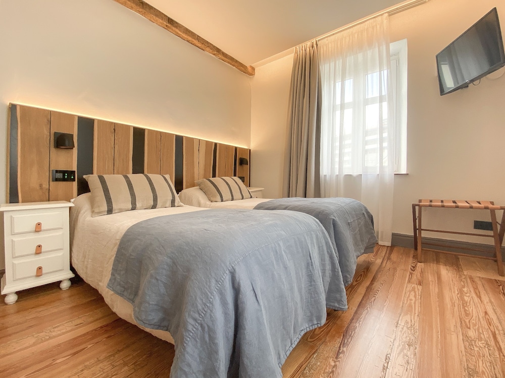 Deluxe Double Room, Ocean View (2-3 pax) photo 3