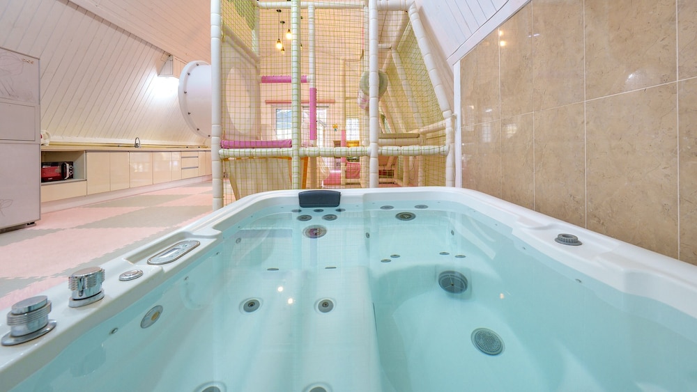 Basic Room, 1 Bedroom (Suite 3(BBQ, Terrace, Spa)) - Photo 6