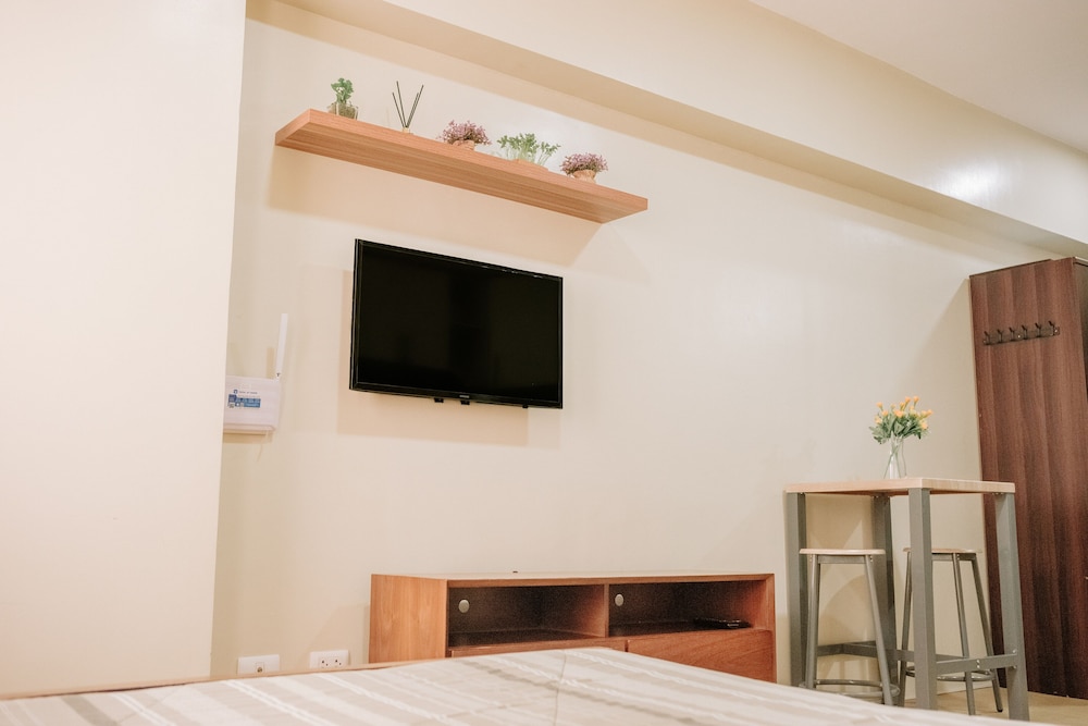 Studio, 1 Bedroom, Patio