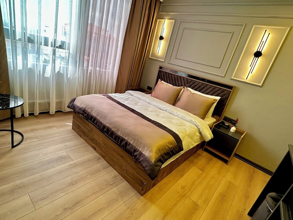 Family Quadruple Room - Photo 5