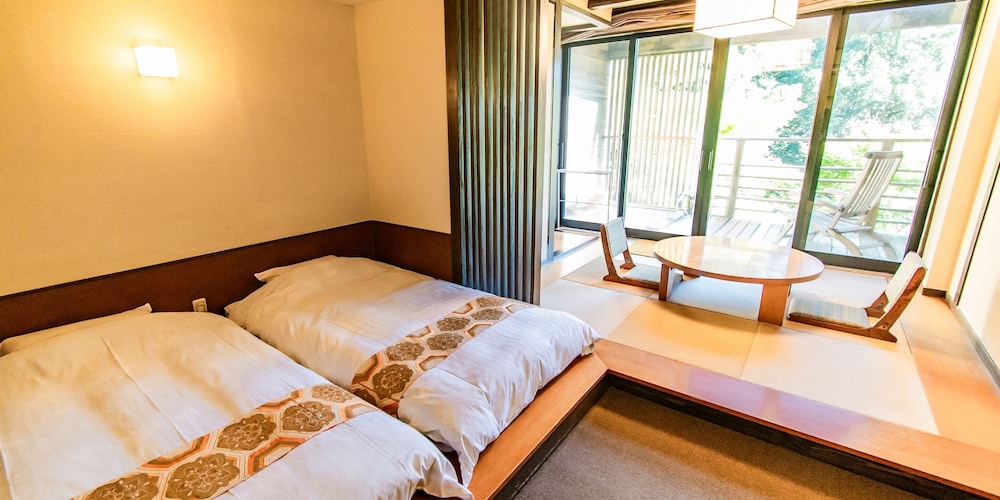 Room with Tatami Area and Lying Bath - Non-Smoking photo 3