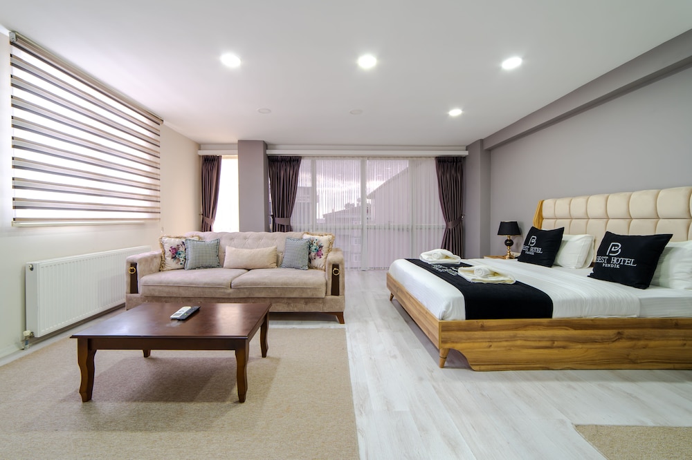 Deluxe Studio Suite photo 1