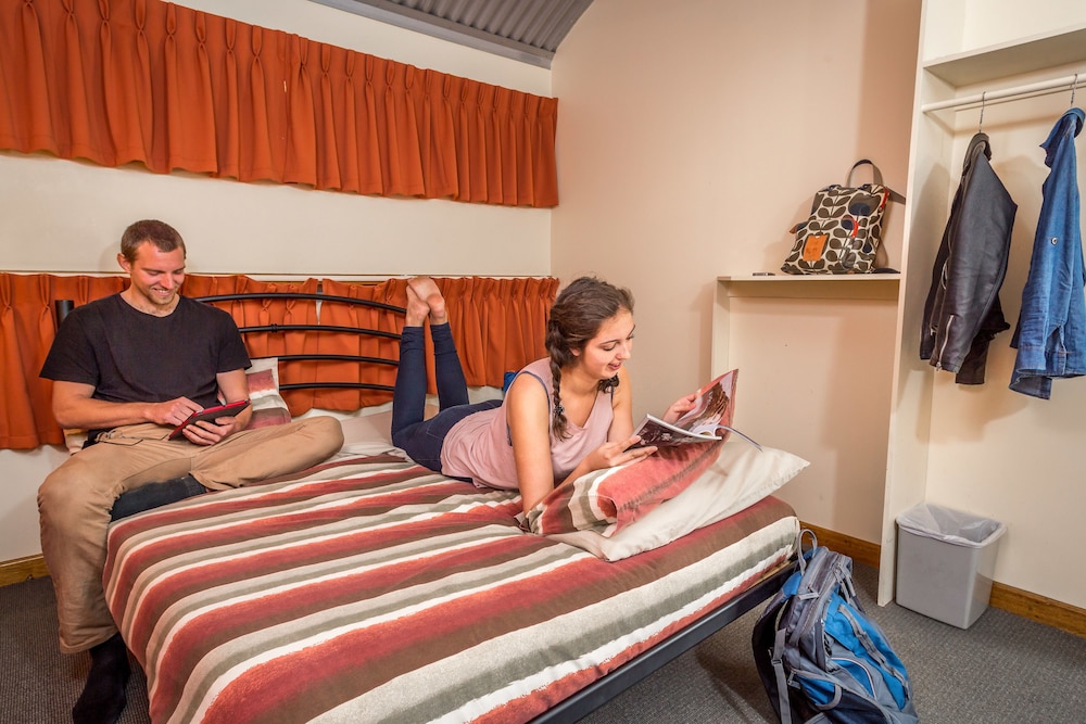 Double Room with Shared Bathroom photo 3