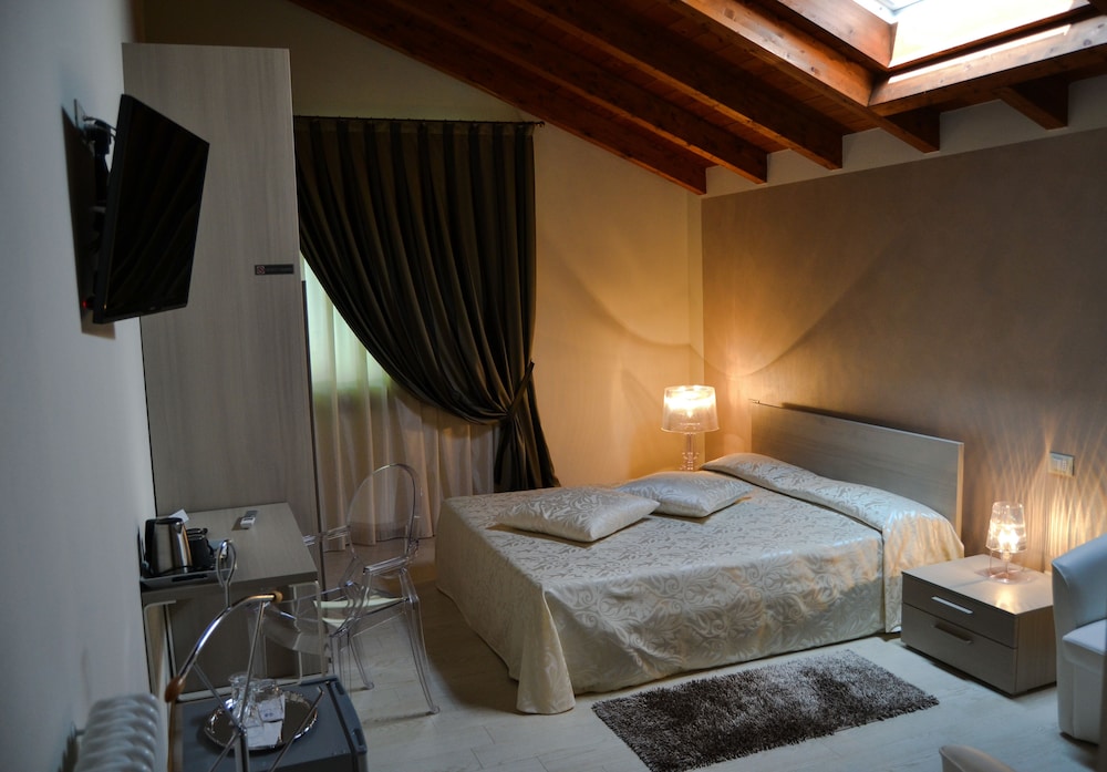 Superior Double Room, Private Bathroom