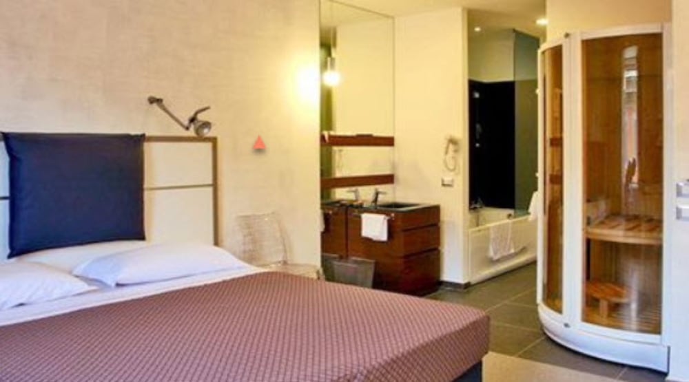 Superior Double or Twin Room photo 3