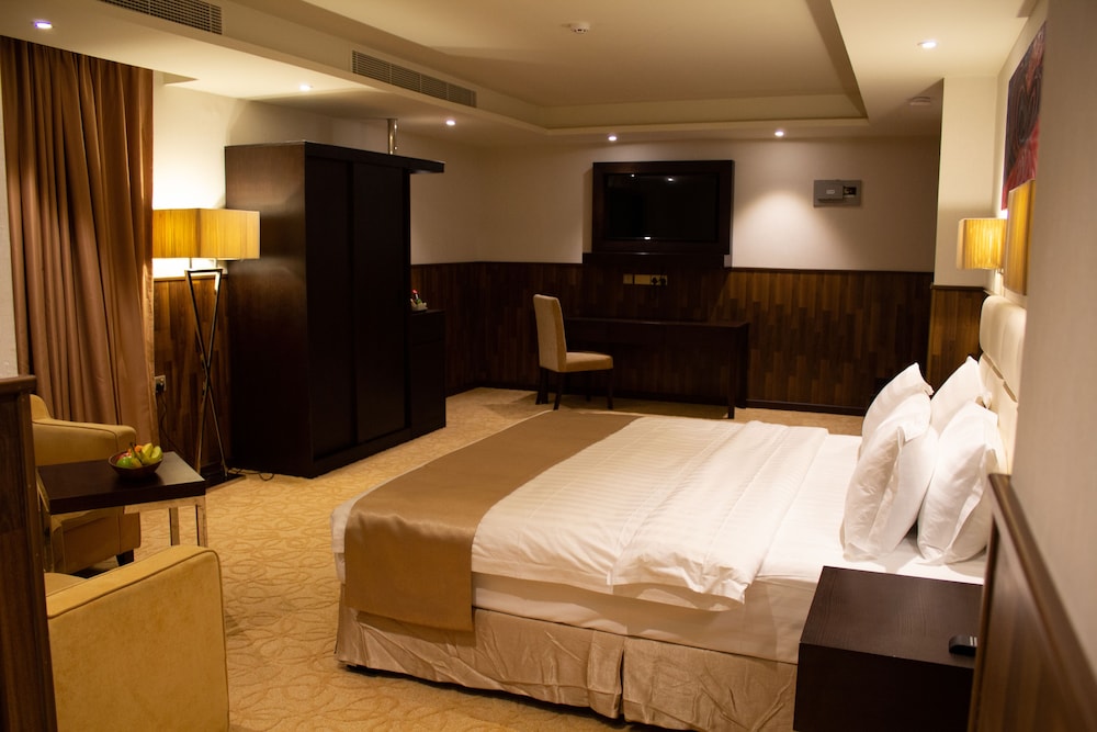 Premium Double or Twin Room, Multiple Beds - Photo 1