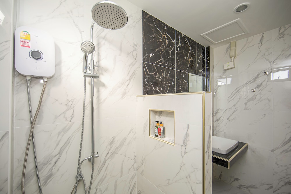 Deluxe Double Room - Photo 6