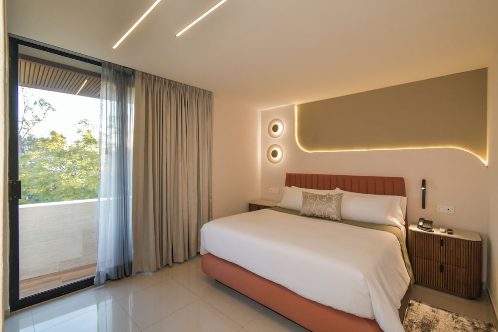 Satelite Suite - Photo 3
