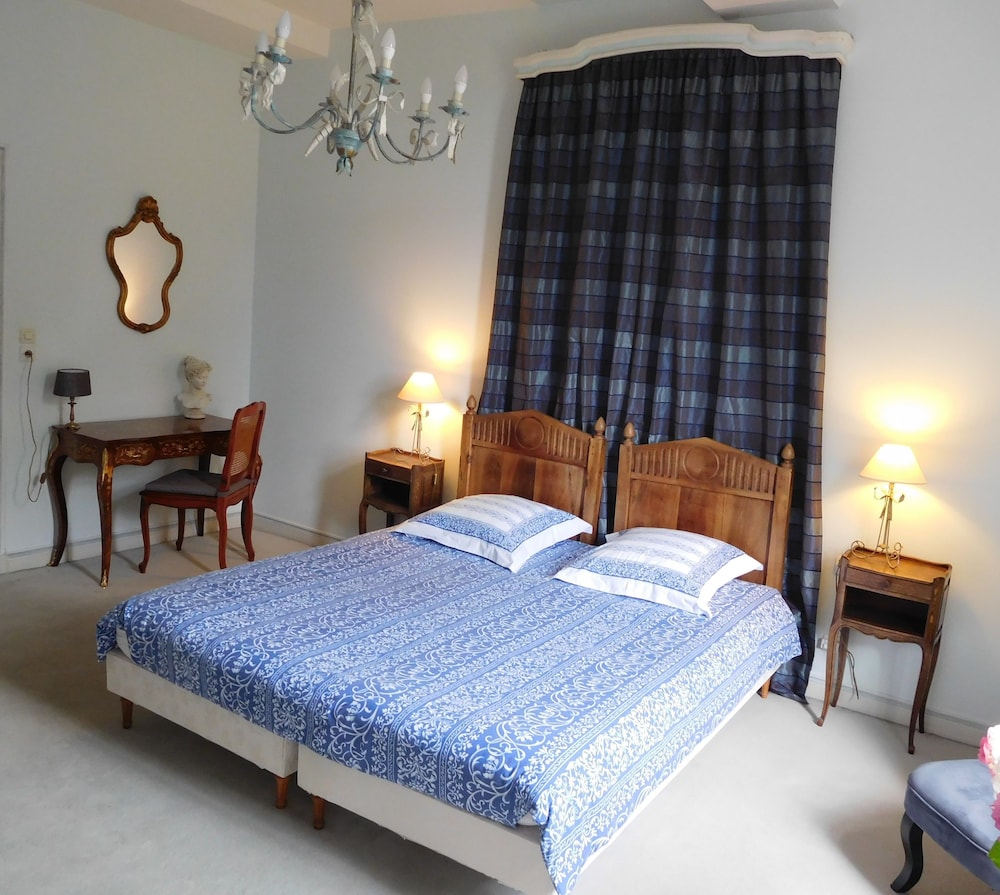 Comfort Double or Twin Room, Private Bathroom, Garden Area (Marie-Antoinette) photo 1