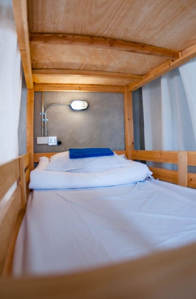 Economy Shared Dormitory, Mixed Dorm, City View photo 2