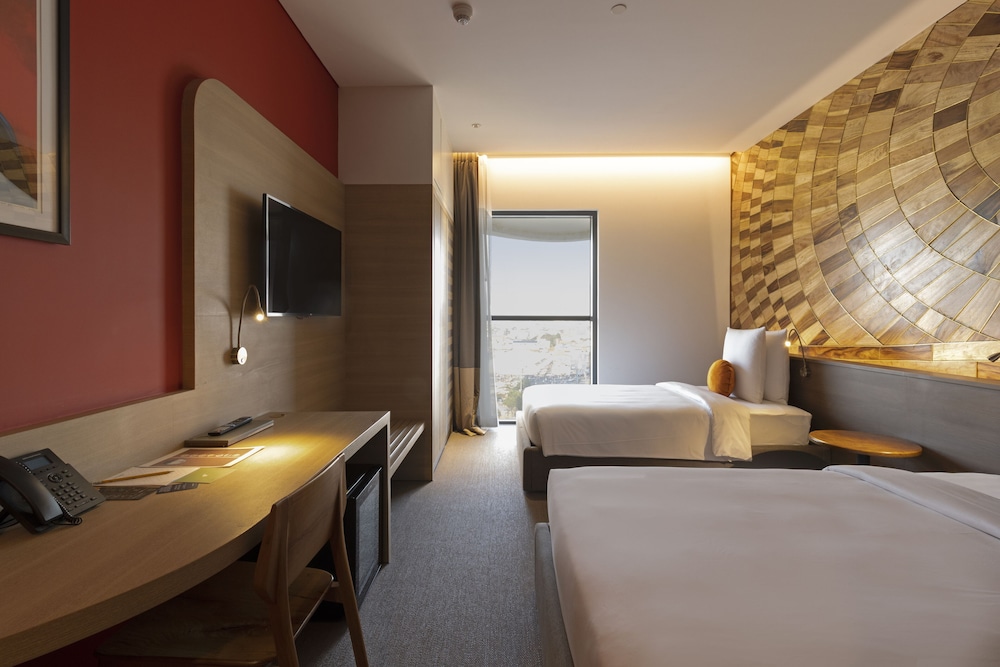 Deluxe Twin Room, City View photo 2