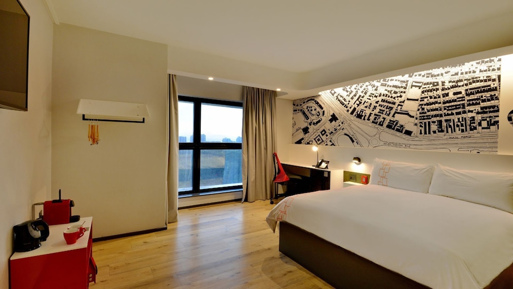 Room (Universal) - Photo 4