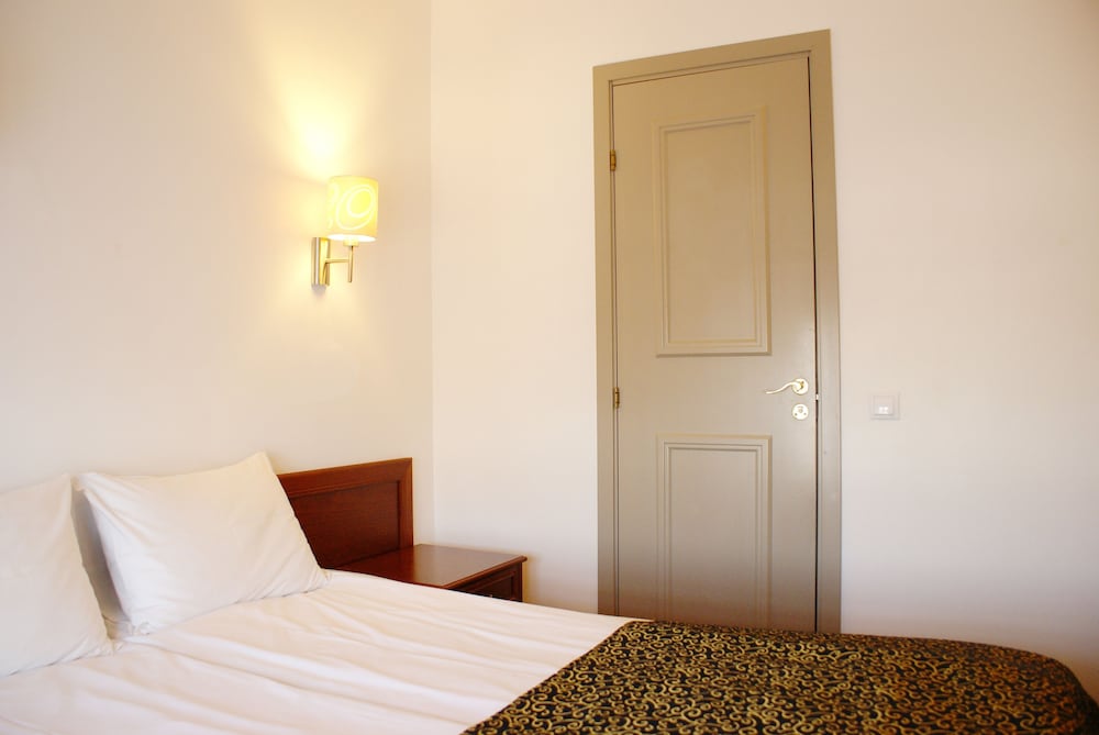 Economy Double or Twin Room photo 1
