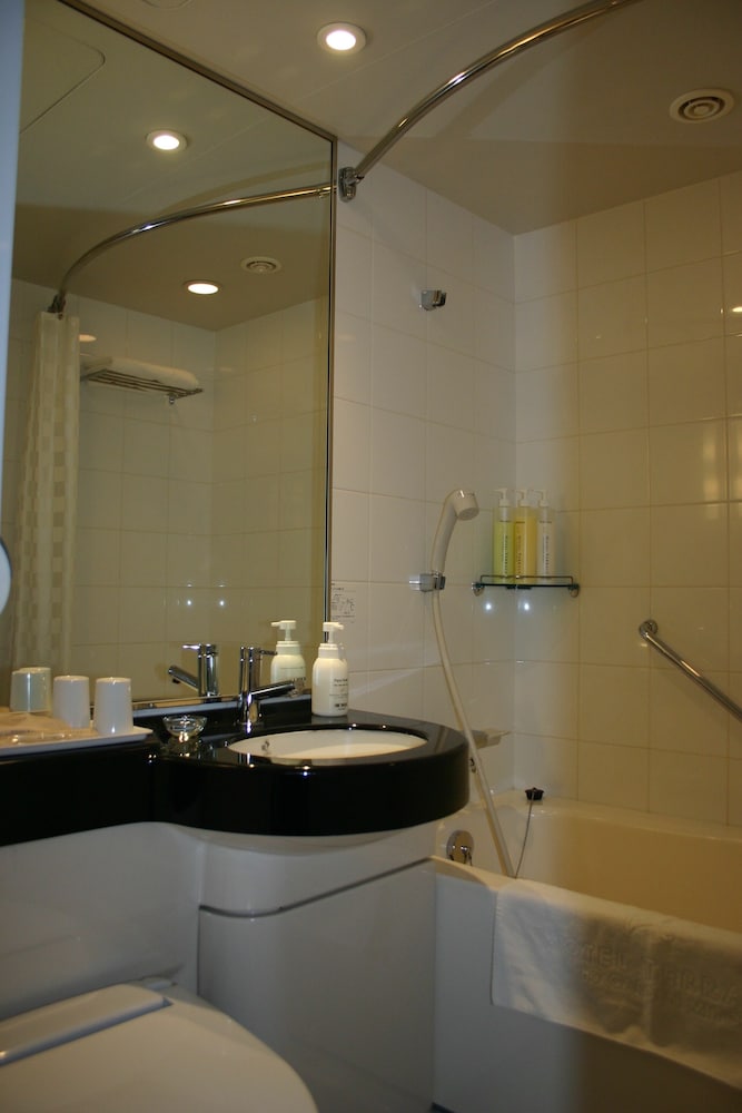 Basic Double Room, Non-smoking - Photo 2