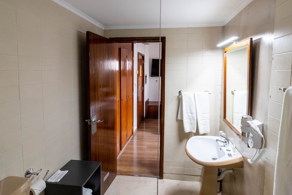Comfort Twin Room - Photo 7