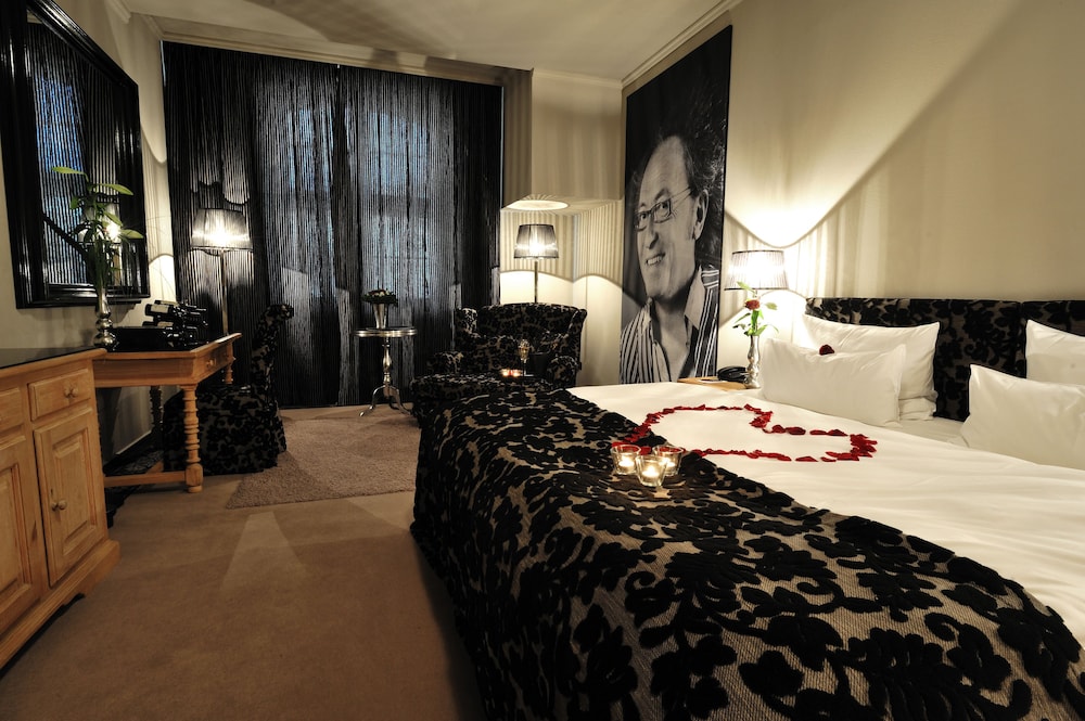 Executive Room - Photo 8