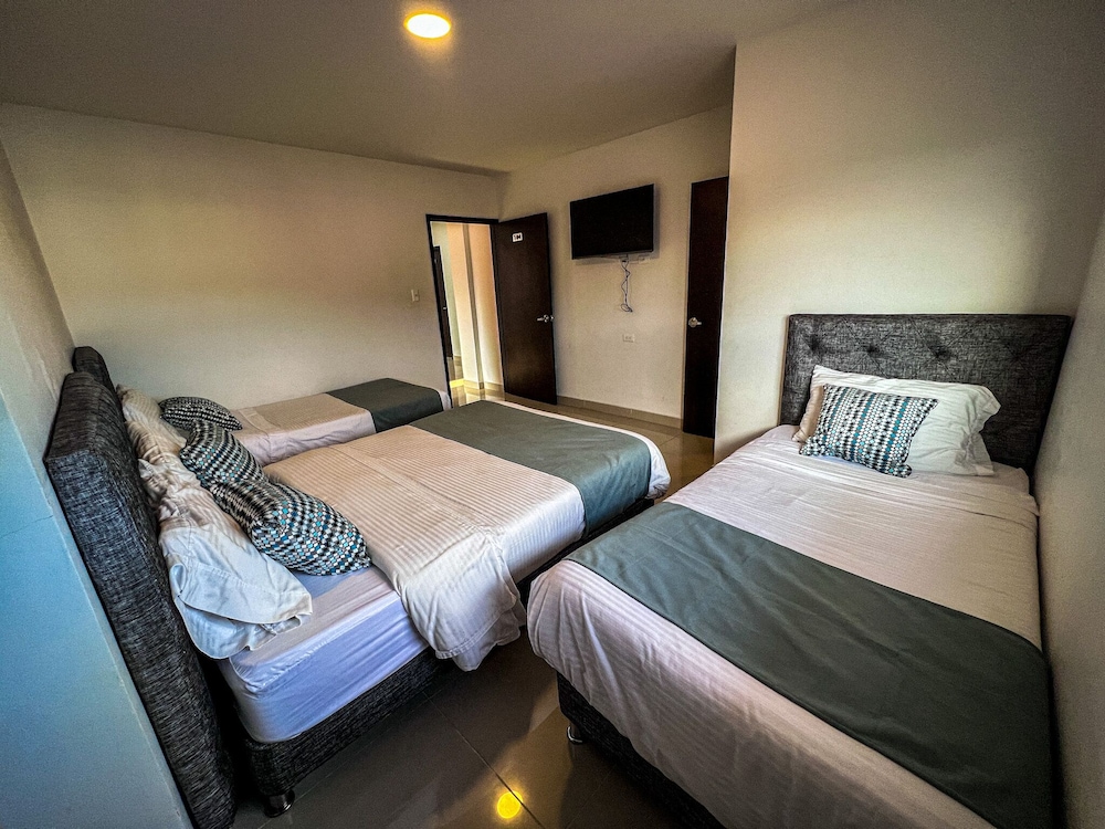 Standard Quadruple Room photo 3