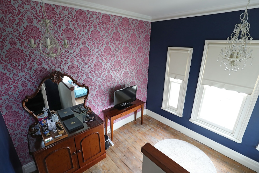 Tower Suite - Photo 7