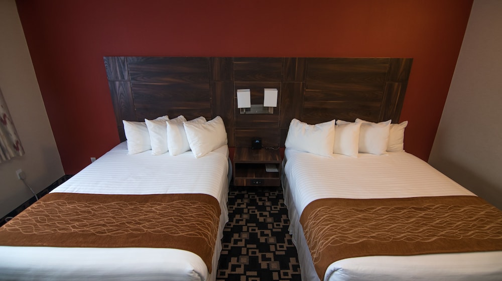 Room, 2 Queen Beds, Non Smoking - Photo 5