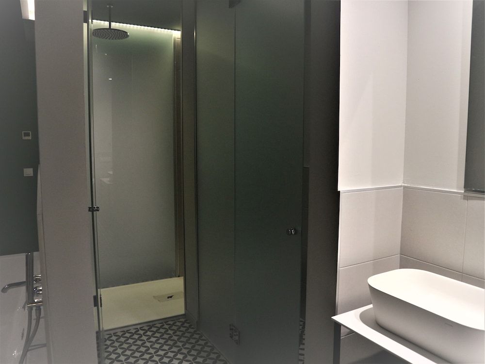 Deluxe Double Room, Hot Tub - Photo 15