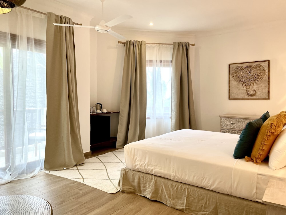 Deluxe Room, Ocean View - Photo 5