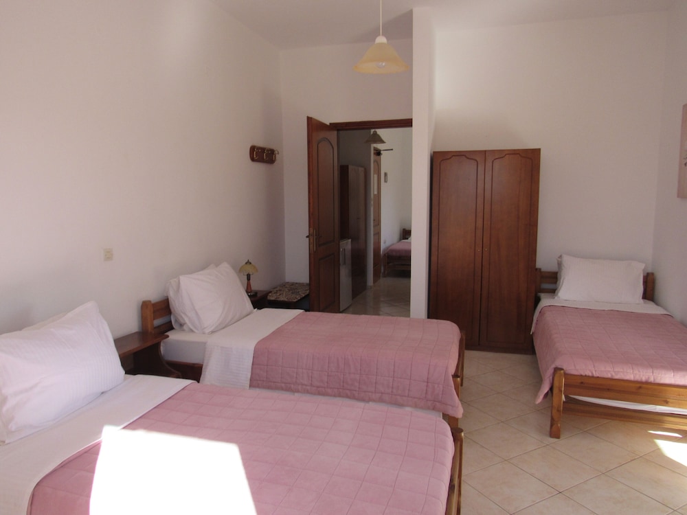Junior Apartment photo 1