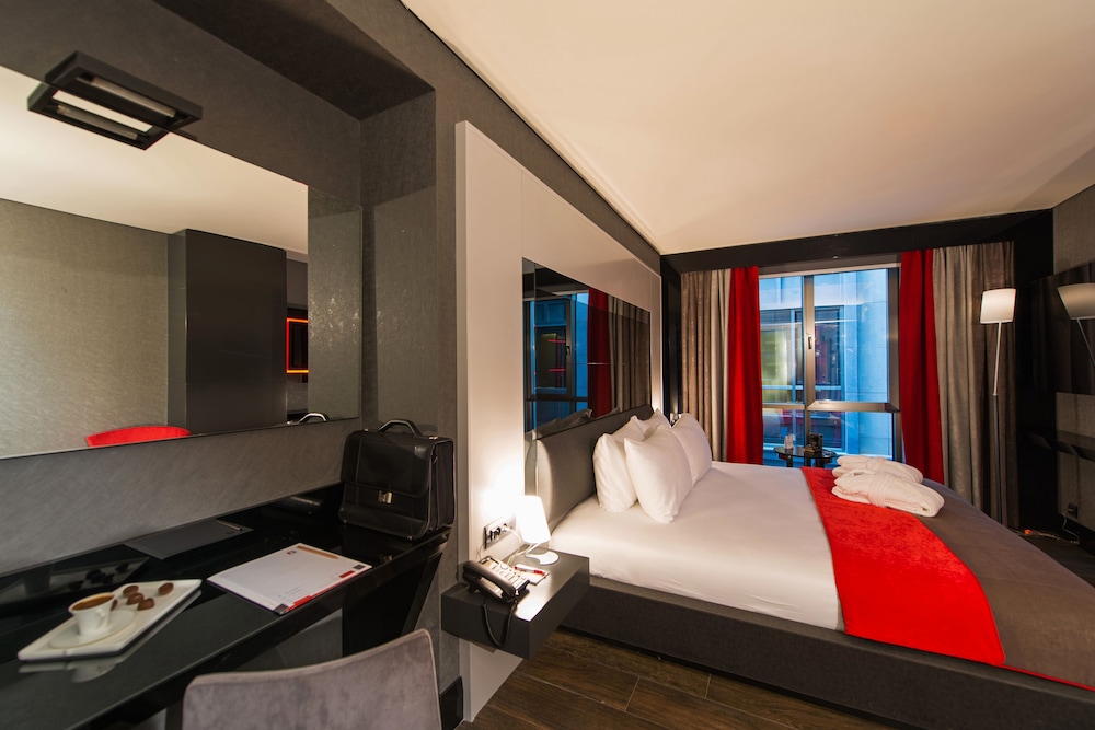 Standard Room photo 2