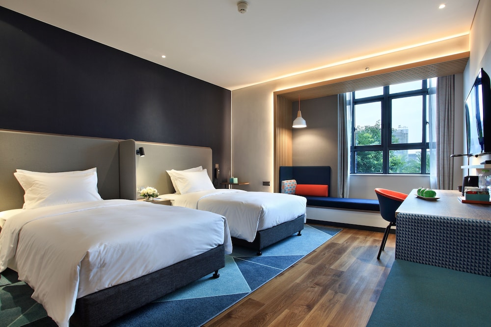 Standard Room, Multiple Beds