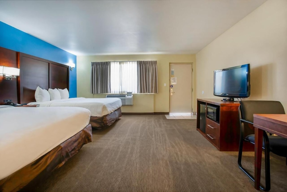 Luxury Quadruple Room