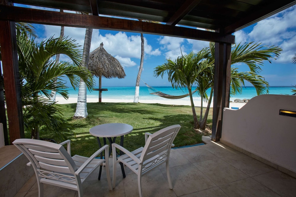 Standard Room, 2 Queen Beds, Ocean View photo 2