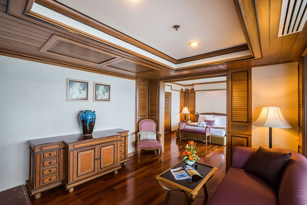 Two Bedrooms Regency Suite thumbnail 5