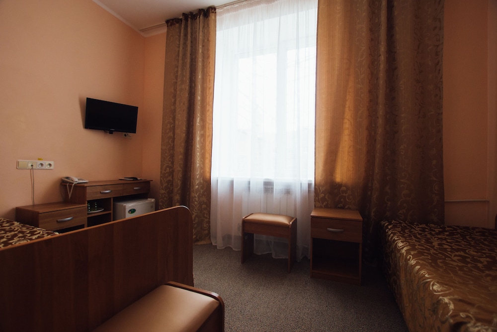 Economy Twin Room photo 1