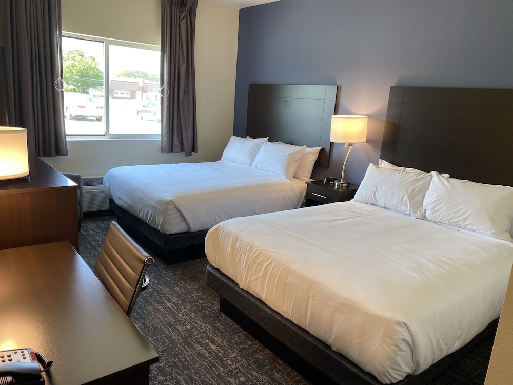 Two Queen Guestroom, Non-Smoking - Photo 5