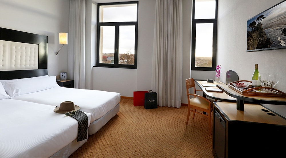 Comfort Room - Photo 1