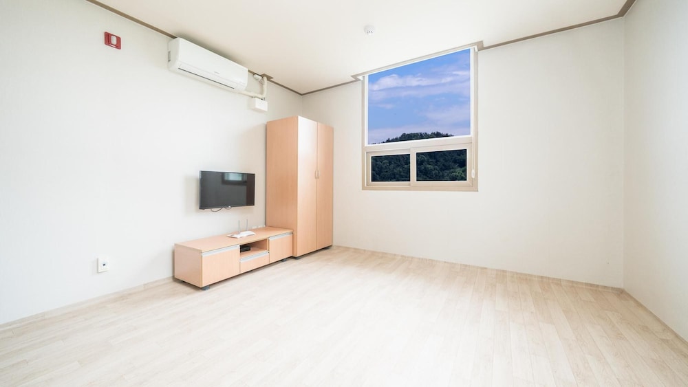 Basic Room, 1 Bedroom (Cheongaesujigmaeulbang) - Photo 7