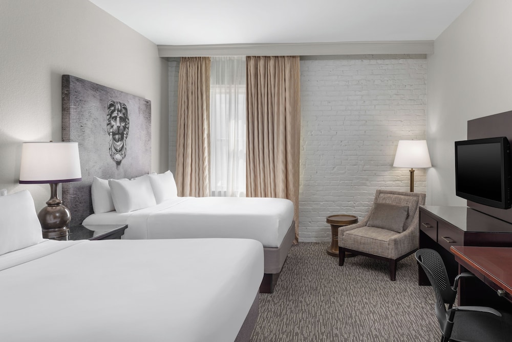 Standard Room, 2 Queen Beds, Mobility Accessible, Tower (Alexa Tower) - Photo 5