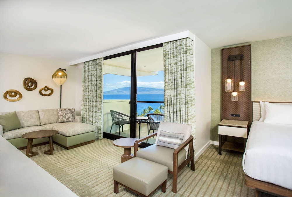 Room, 1 King Bed with Sofa bed, Ocean View, Corner