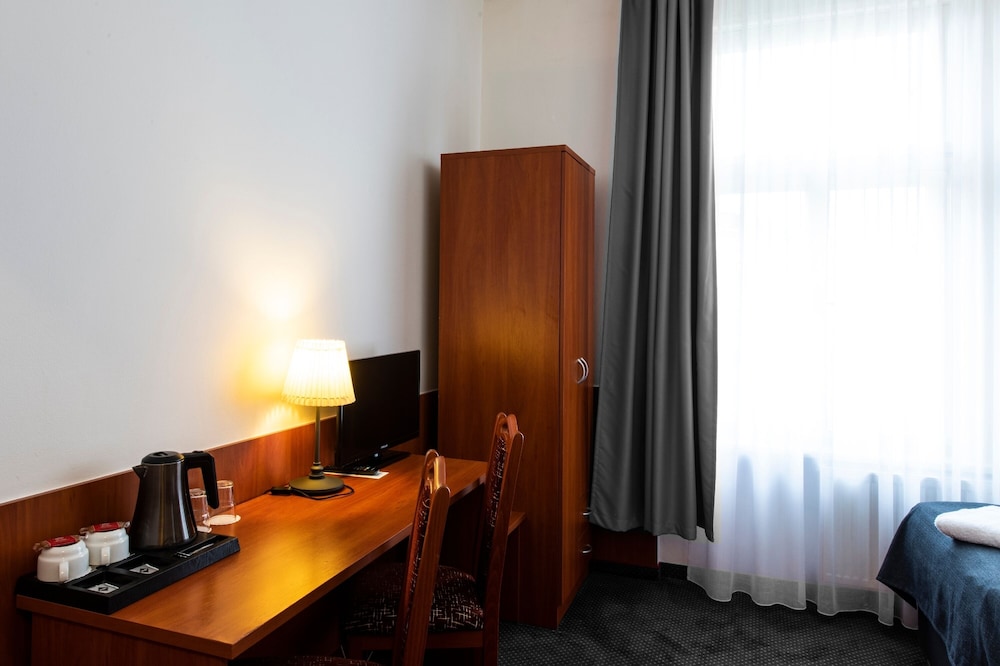 Deluxe Quadruple Room - Photo 3