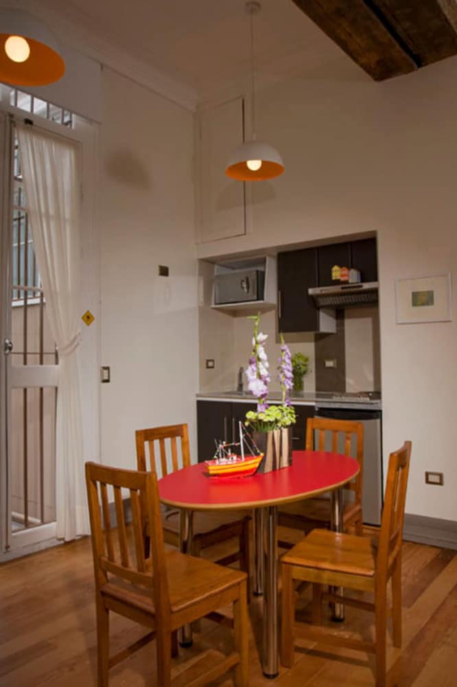 Premium Studio, 1 King Bed, Private Bathroom (Monte Alegre) photo 2