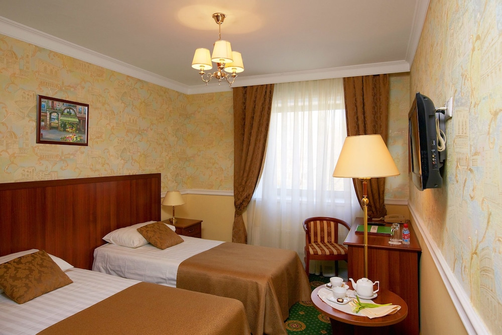 Standard Double or Twin Room photo 2