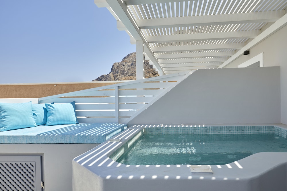 Executive Suite, Hot Tub (Outdoor) - Photo 10