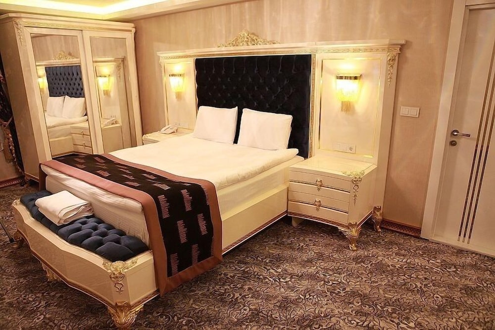 Royal Suite