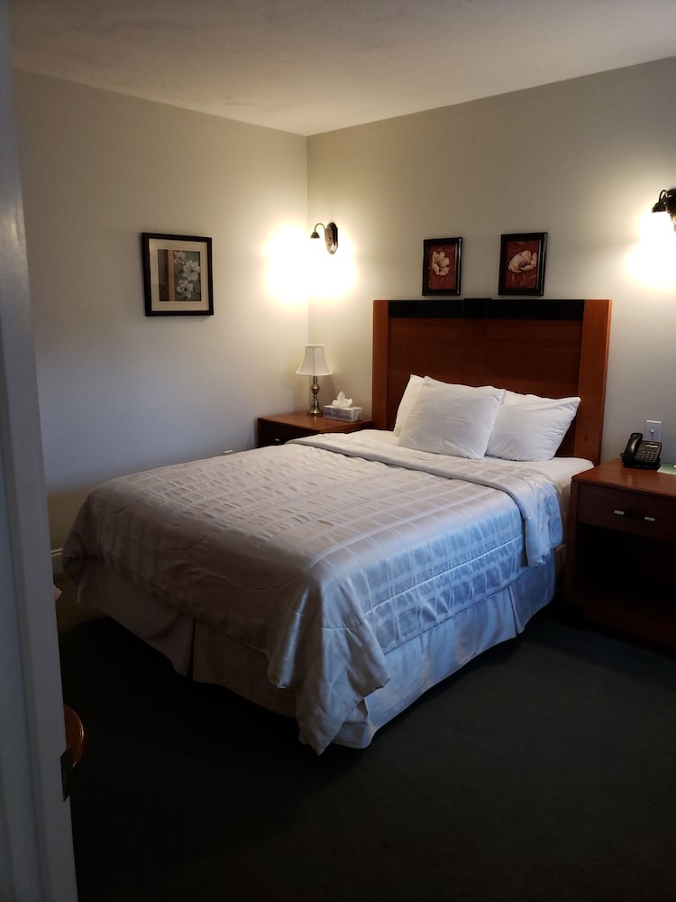 Superior Room, 1 Queen Bed, Kitchen