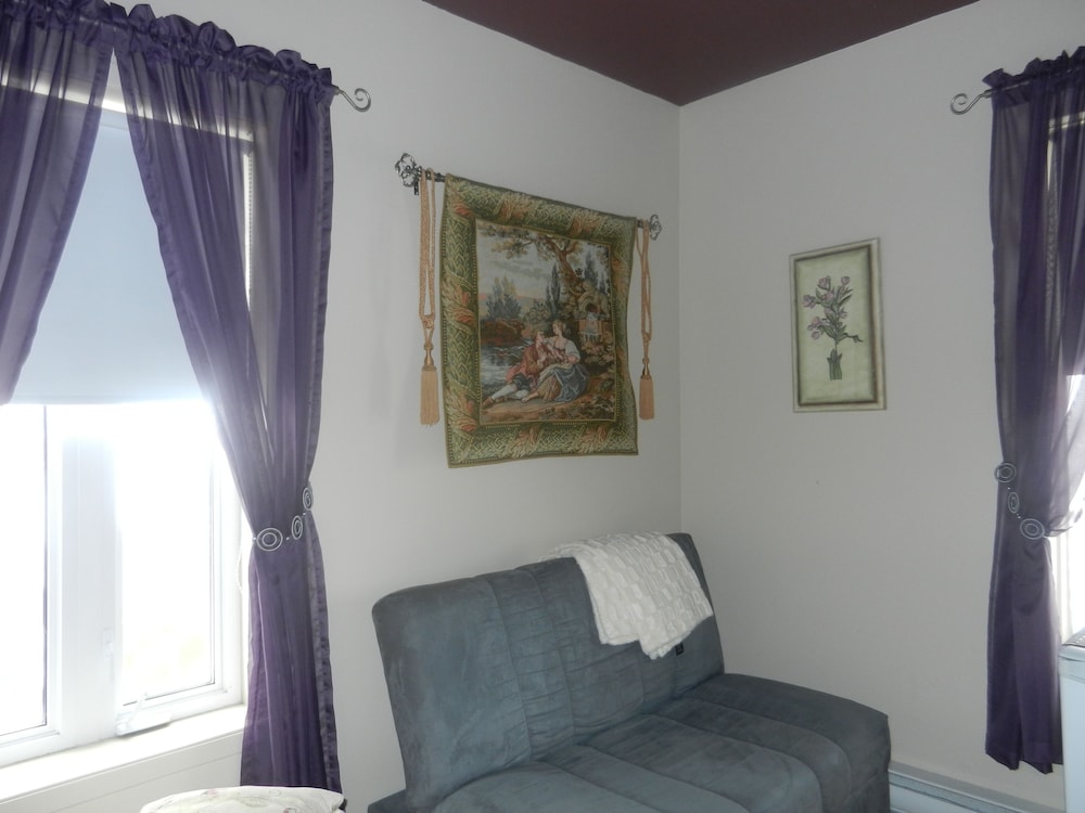 Room, Shared Bathroom