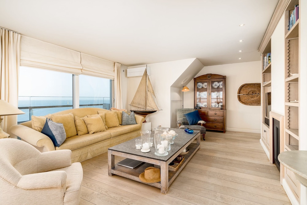 Stunning Penthouse With Free Parking and sea View, Foto 61