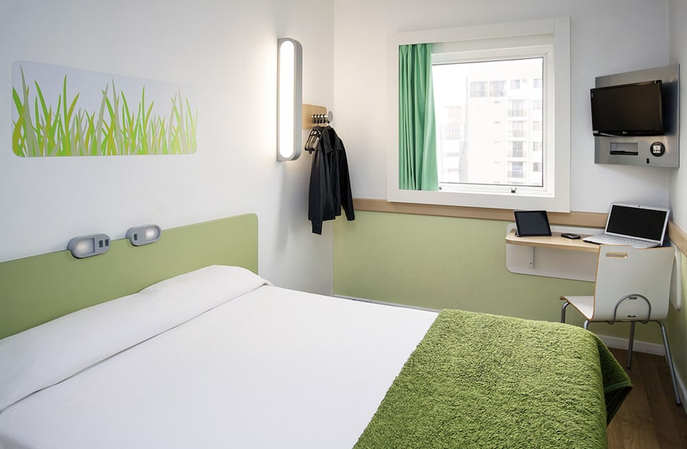 Standard Room, 1 Double Bed photo 2