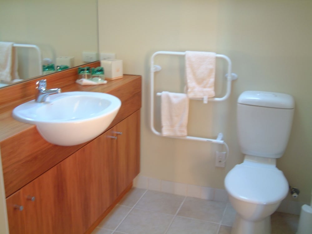 Standard Suite, 2 Bedrooms, Non Smoking, Kitchen (Cottage, Min 3) photo 3