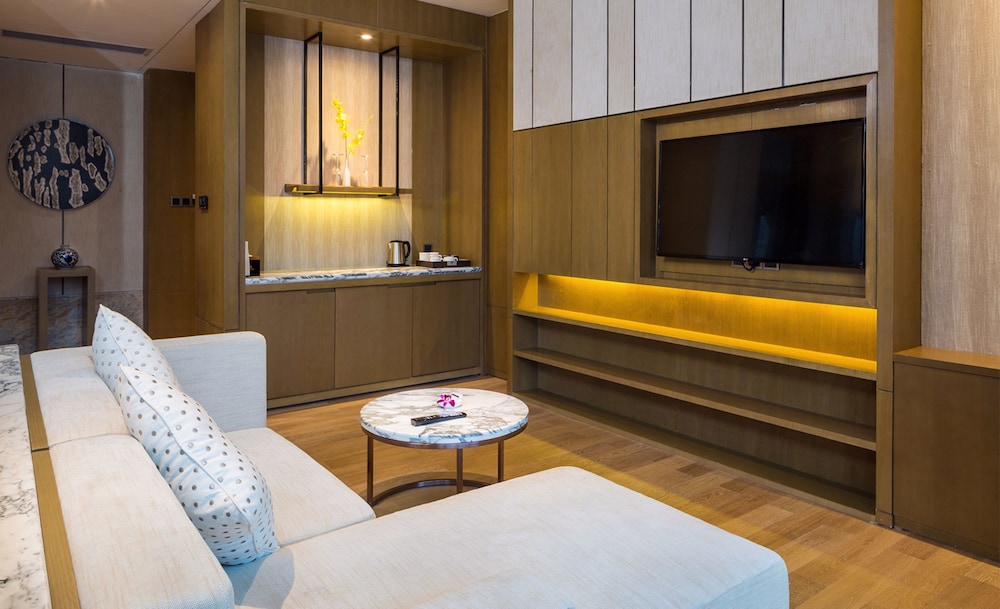 Deluxe Family Suite photo 1