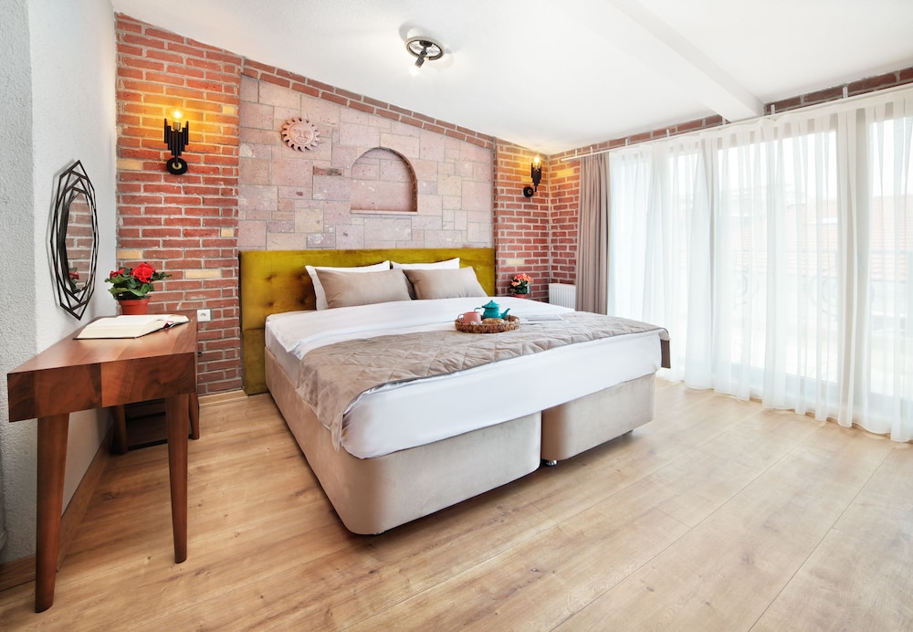 Family Studio Suite photo 3